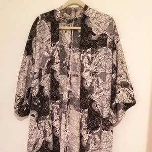 Icone La maison simons celestial kimono style vest